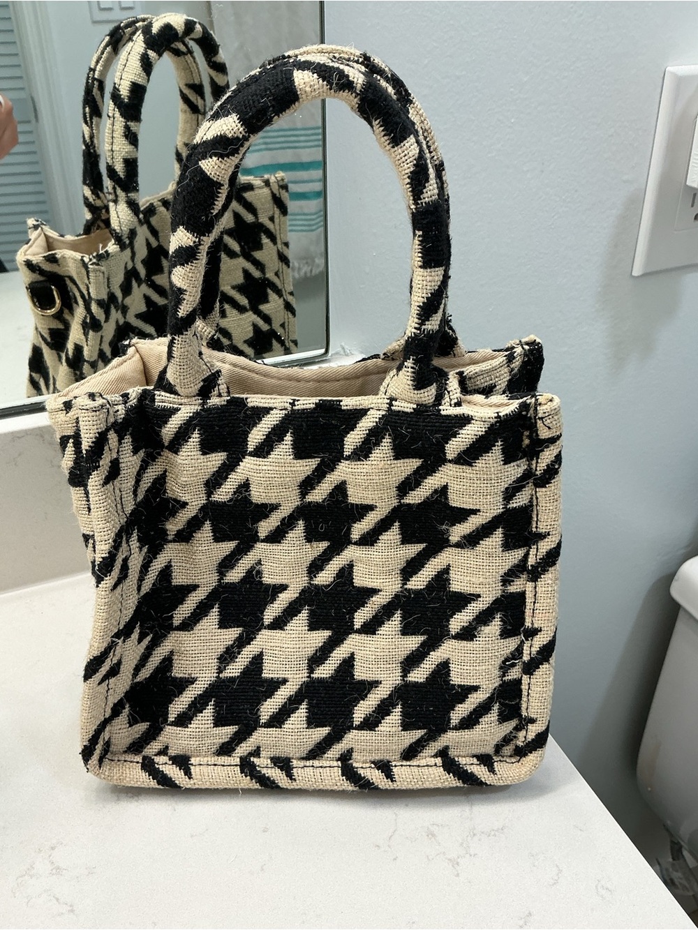 H&M Black and Cream Houndstooth Tote
